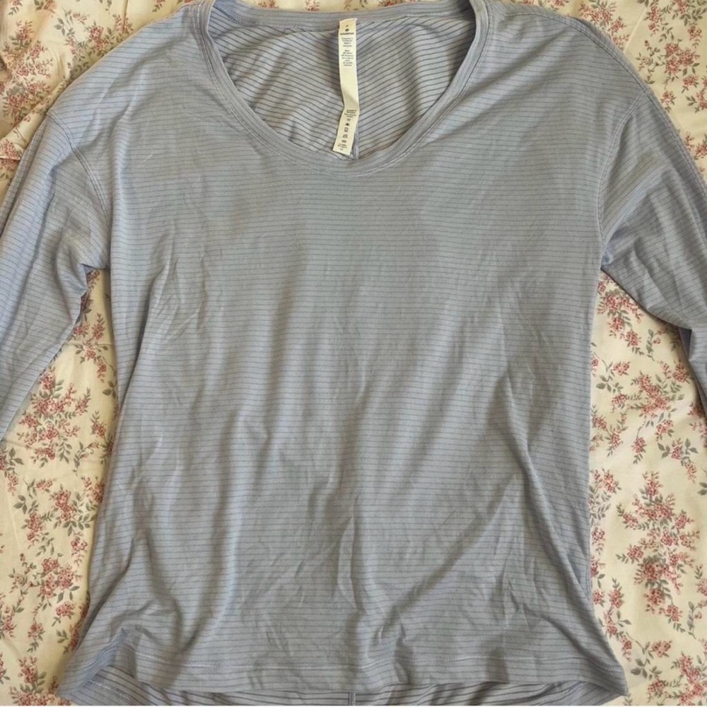 lululemon athletica Soft purple Long Sleeve Tee